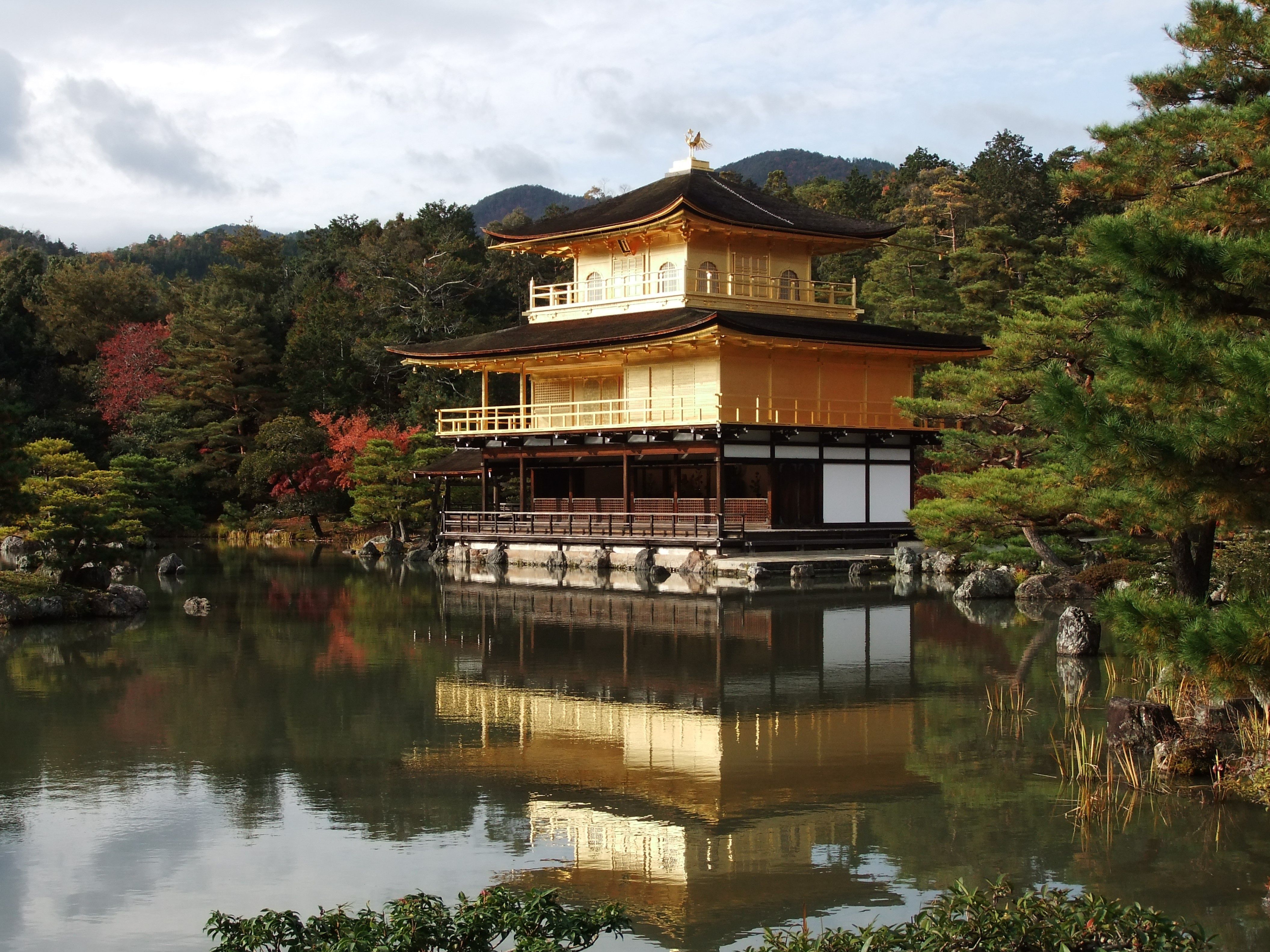 Kinkaku-ji Golden Pavilion — Zen Temple Wrapped in Gold